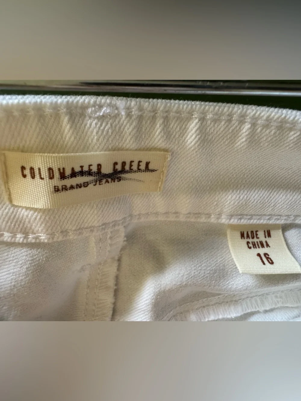Coldwater creek  Classic White denim Straight- Leg Jeans - Picture 3 of 3
